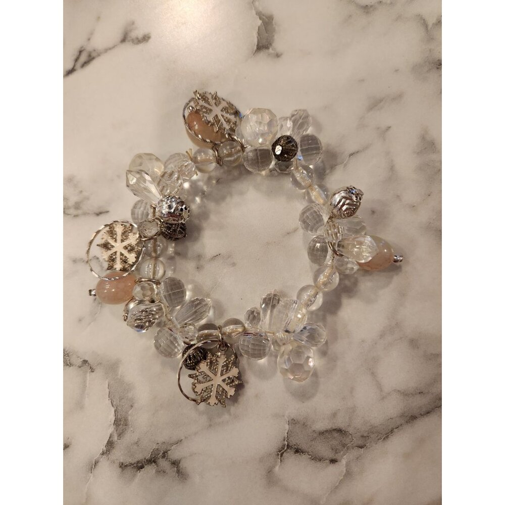 Snowflake Charm & Bead Stretch Bracelet